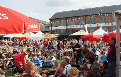 Schiene Ale und Cider Festival in Barrow Hill Roundhouse Railway Centre